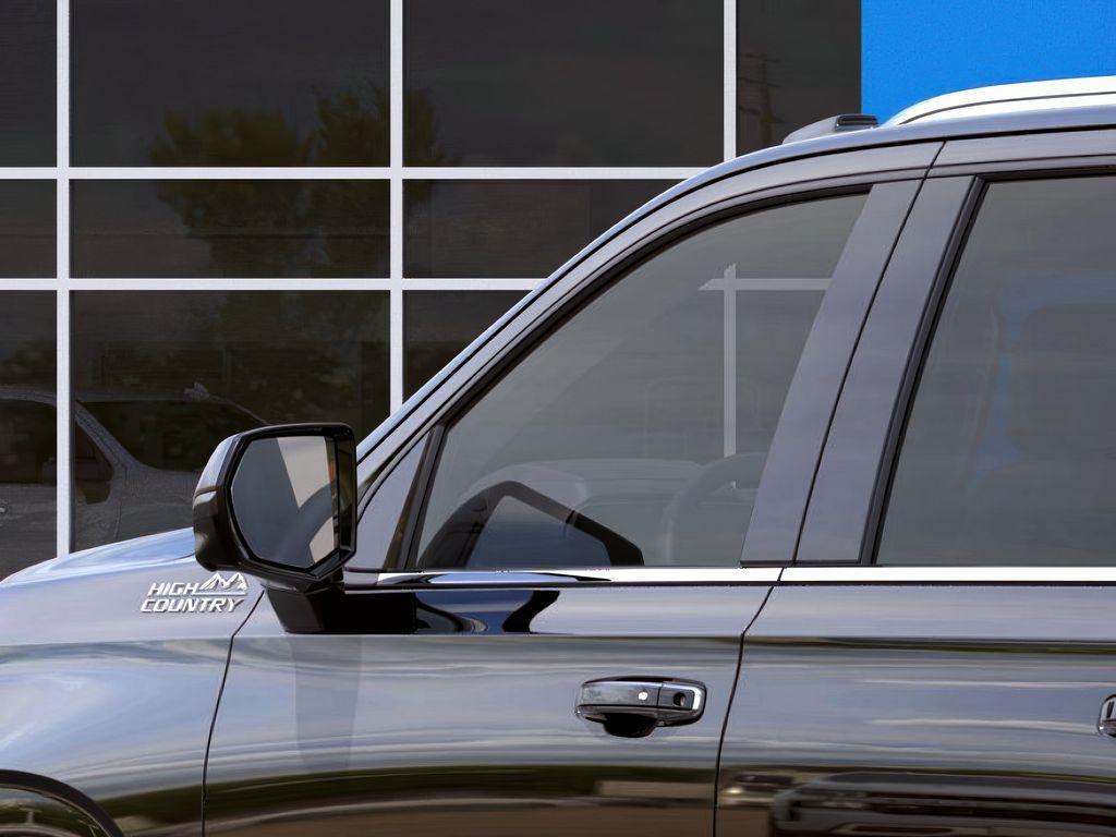 new 2025 Chevrolet Suburban car