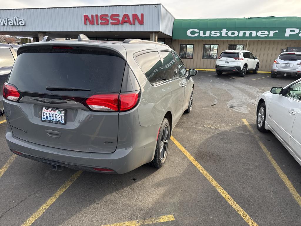 used 2020 Chrysler Pacifica car, priced at $34,999