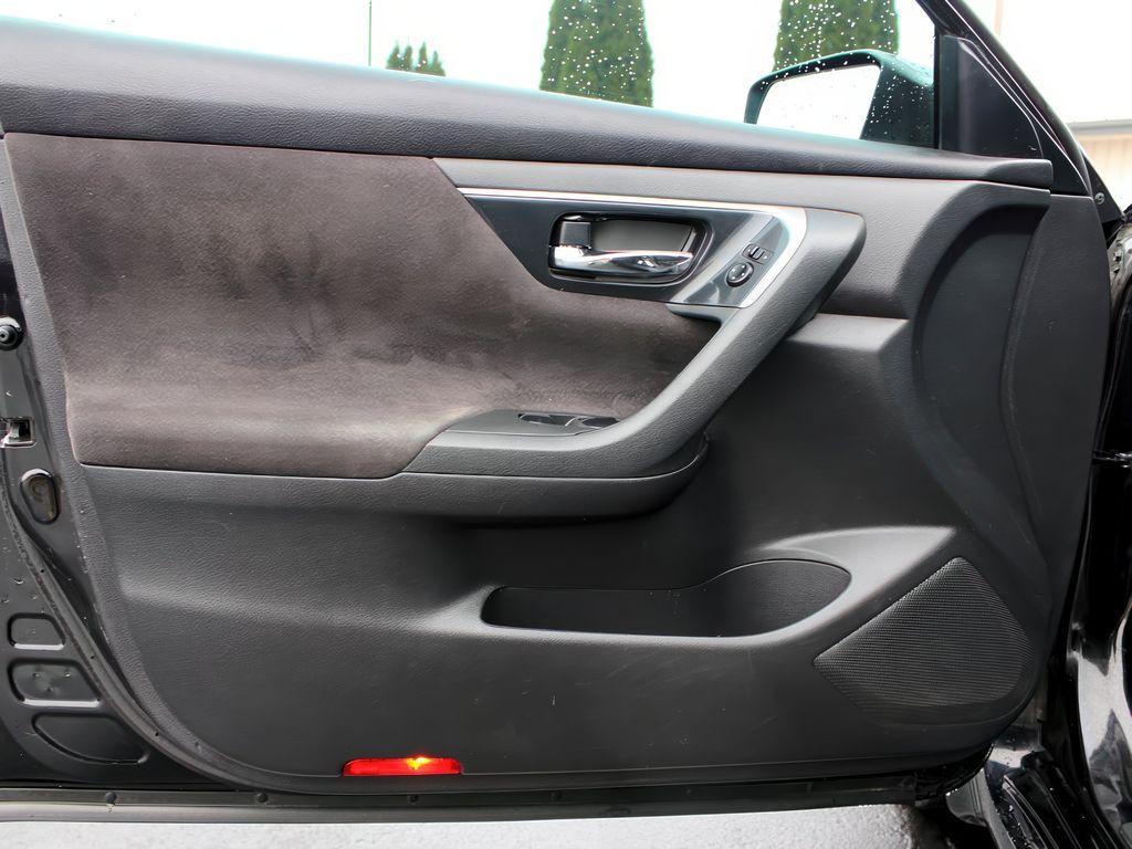 used 2013 Nissan Altima car, priced at $9,499