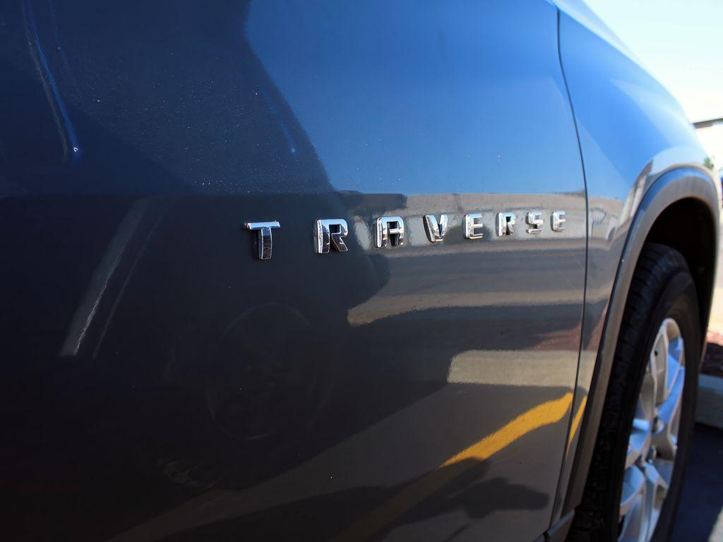 used 2020 Chevrolet Traverse car, priced at $24,999