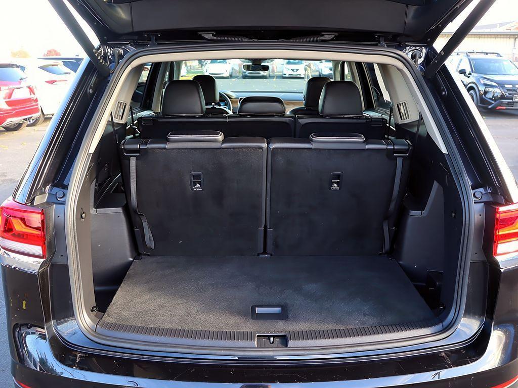 used 2024 Volkswagen Atlas car, priced at $32,897