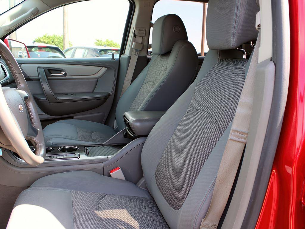 used 2014 Chevrolet Traverse car, priced at $11,499