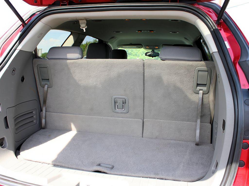 used 2014 Chevrolet Traverse car, priced at $11,499