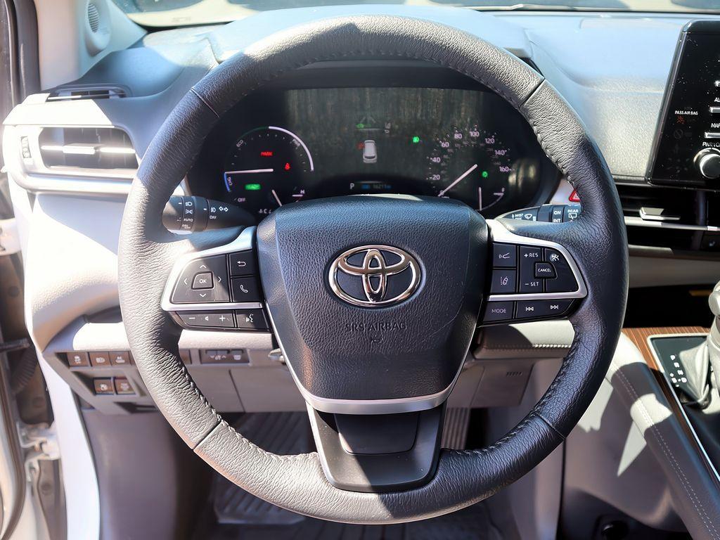 used 2023 Toyota Sienna car, priced at $47,699