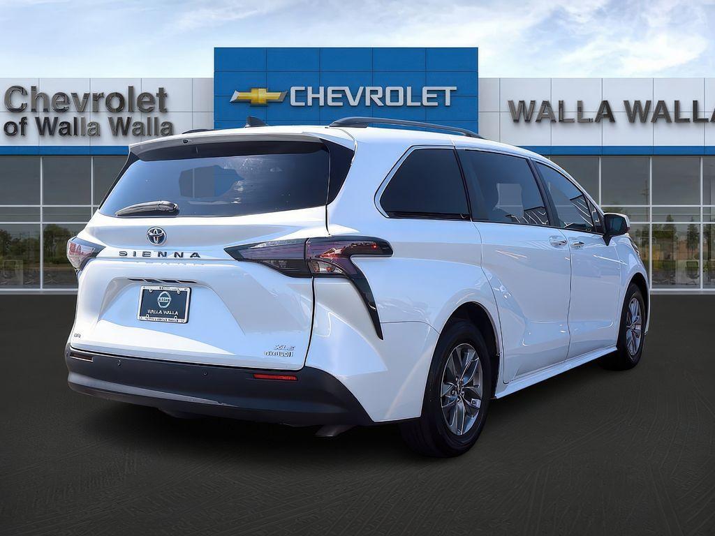 used 2023 Toyota Sienna car, priced at $47,699