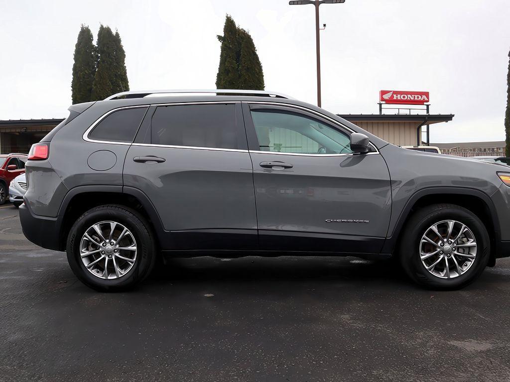 used 2020 Jeep Cherokee car, priced at $22,999