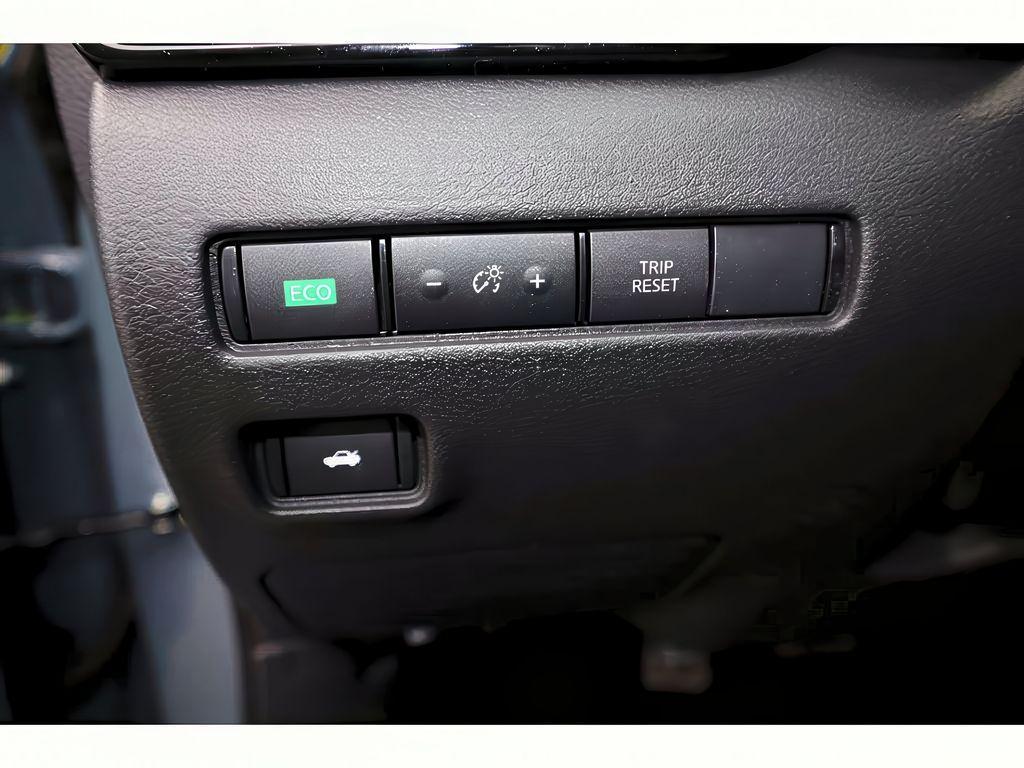 used 2024 Nissan Sentra car, priced at $29,897