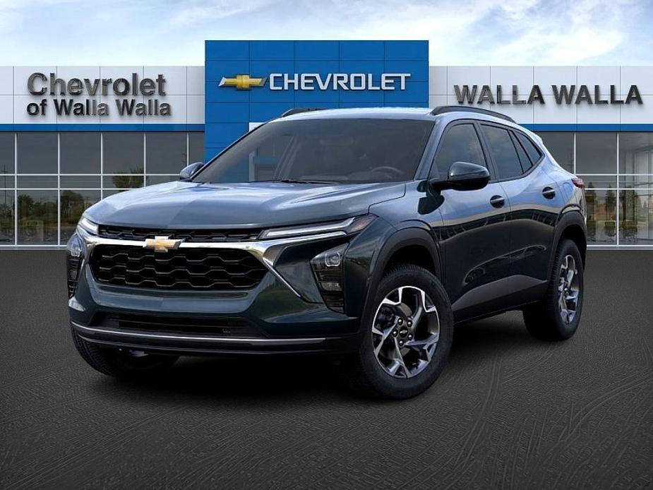 new 2025 Chevrolet Trax car, priced at $24,595