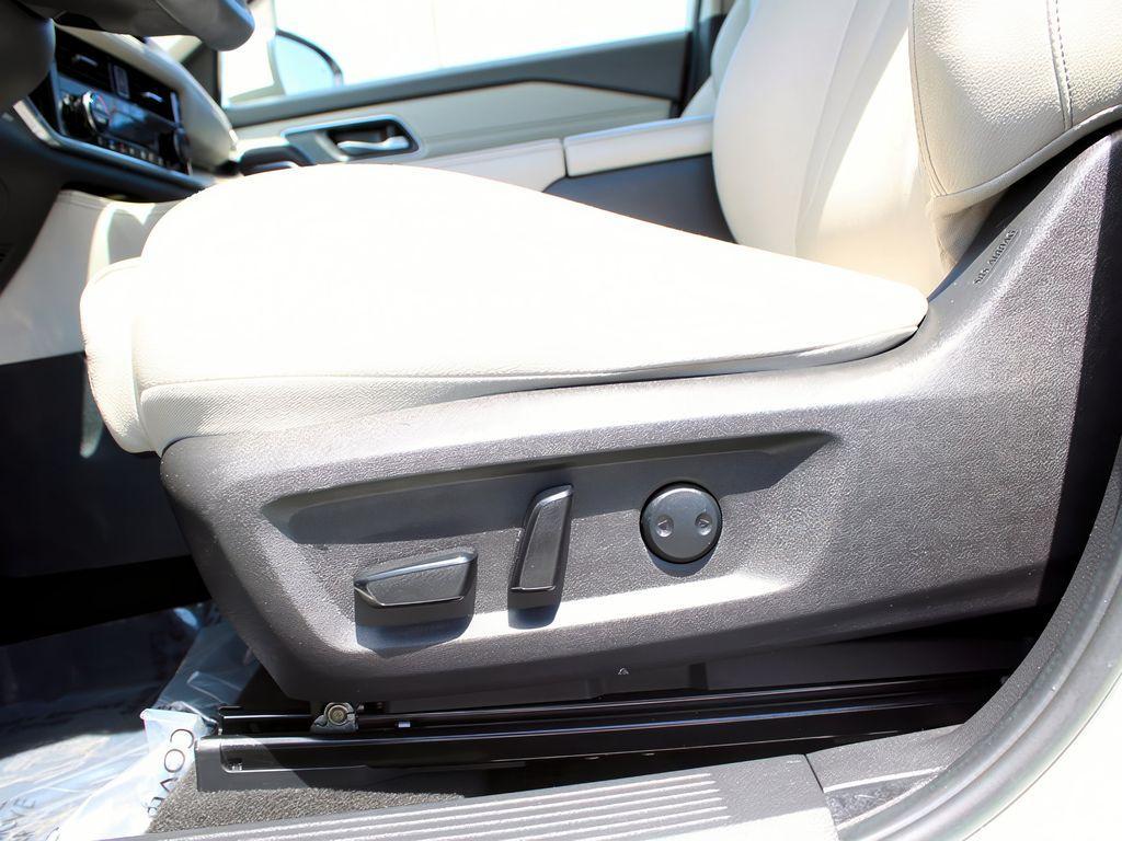 used 2021 Nissan Rogue car, priced at $27,599