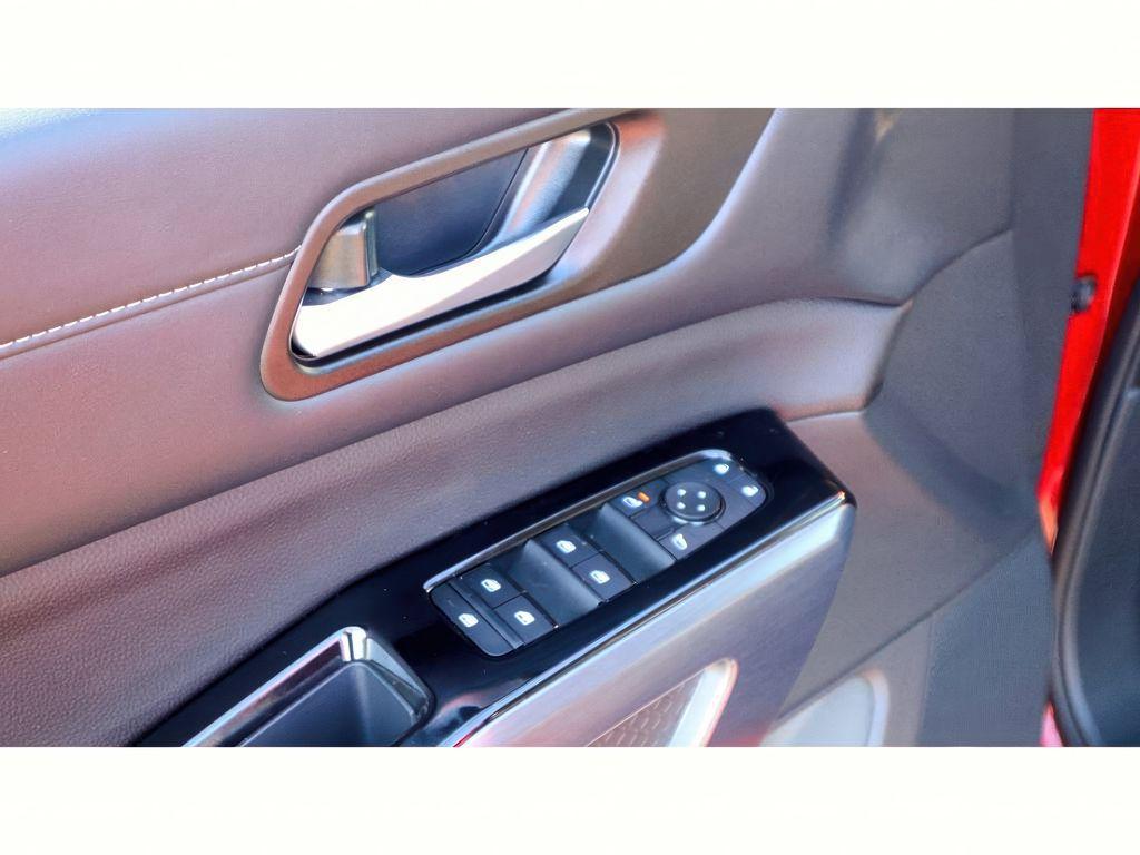 used 2025 Nissan Pathfinder car, priced at $42,399