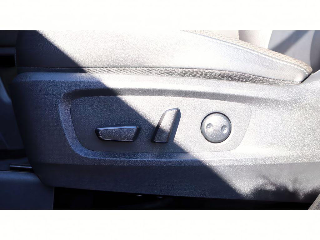 used 2025 Nissan Pathfinder car, priced at $42,399