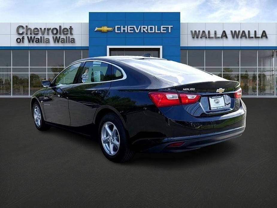 used 2017 Chevrolet Malibu car, priced at $16,798