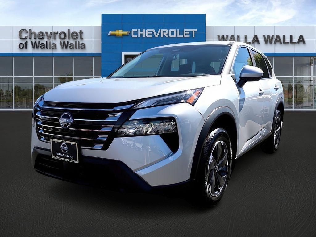 used 2024 Nissan Rogue car, priced at $29,999