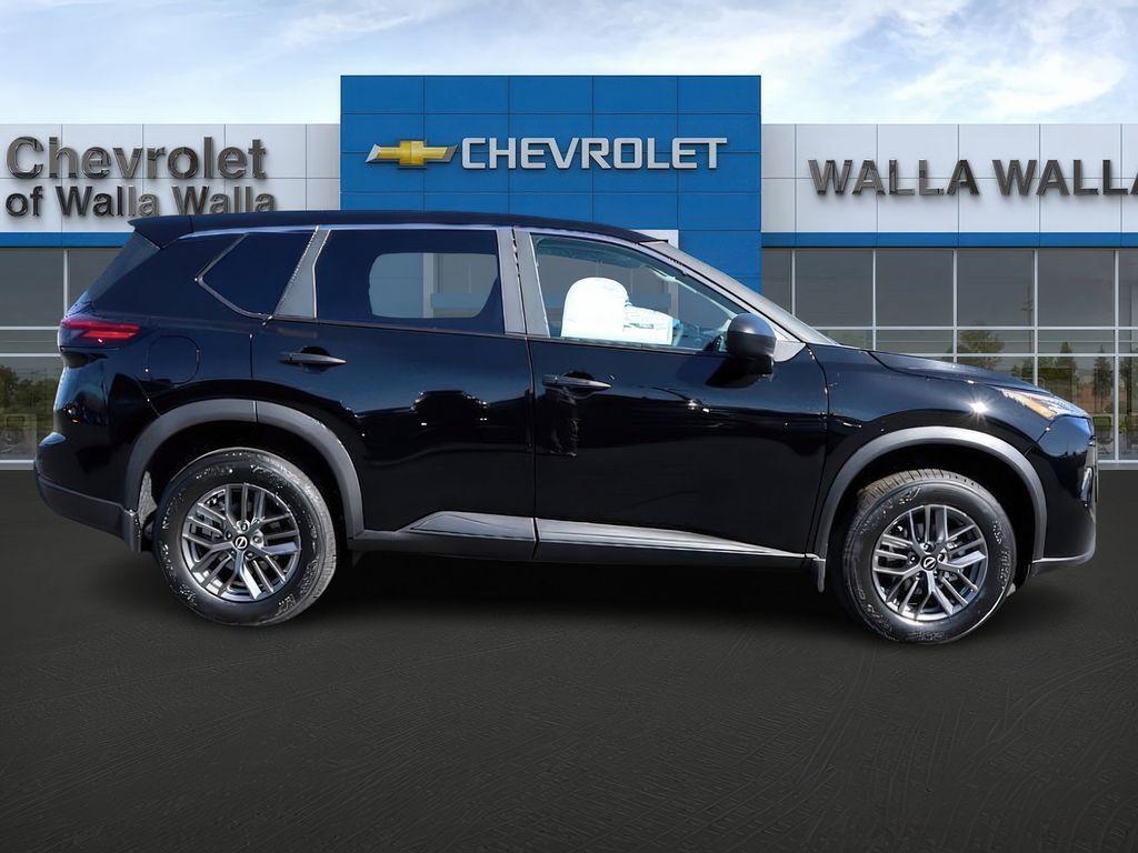 used 2024 Nissan Rogue car, priced at $31,897