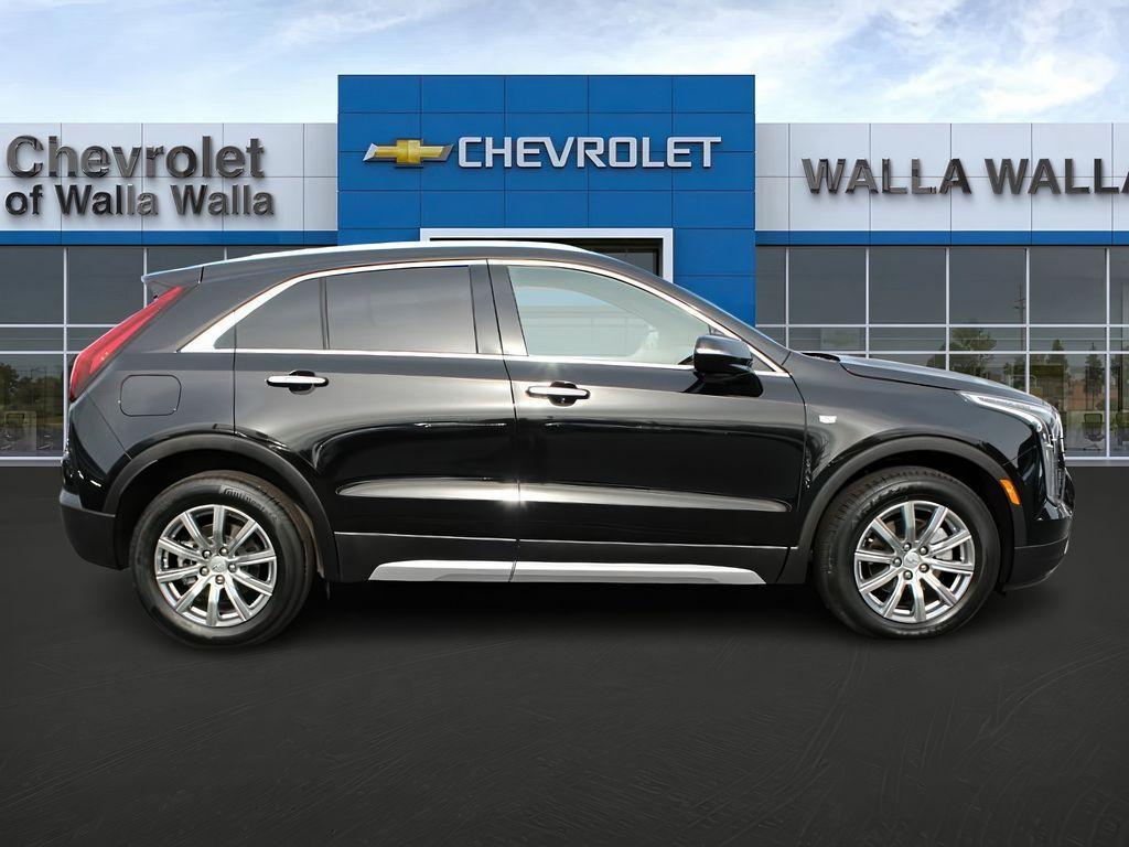 used 2023 Cadillac XT4 car, priced at $29,999