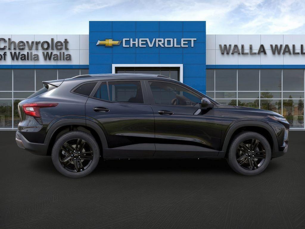 new 2025 Chevrolet Trax car, priced at $25,895