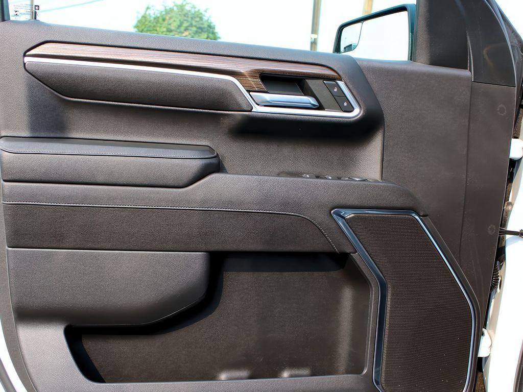 used 2023 Chevrolet Silverado 1500 car, priced at $43,999
