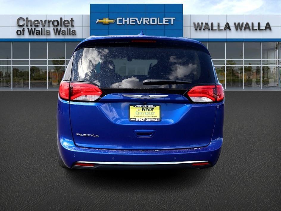 used 2018 Chrysler Pacifica car, priced at $19,798