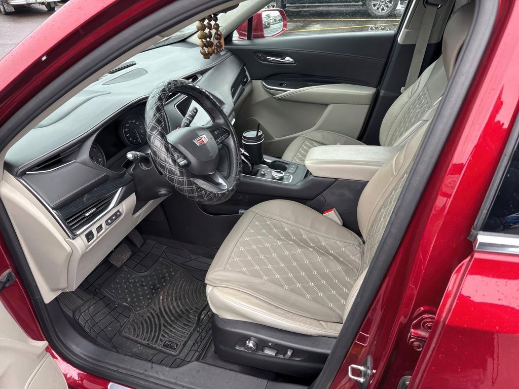 used 2020 Cadillac XT4 car, priced at $26,798