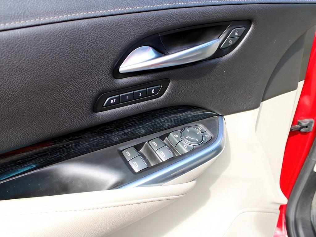 used 2020 Cadillac XT4 car, priced at $23,277