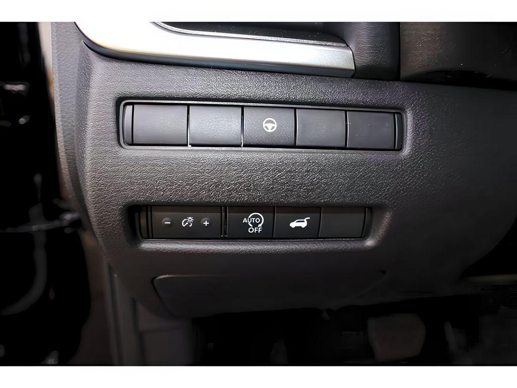 used 2024 Nissan Rogue car, priced at $30,798