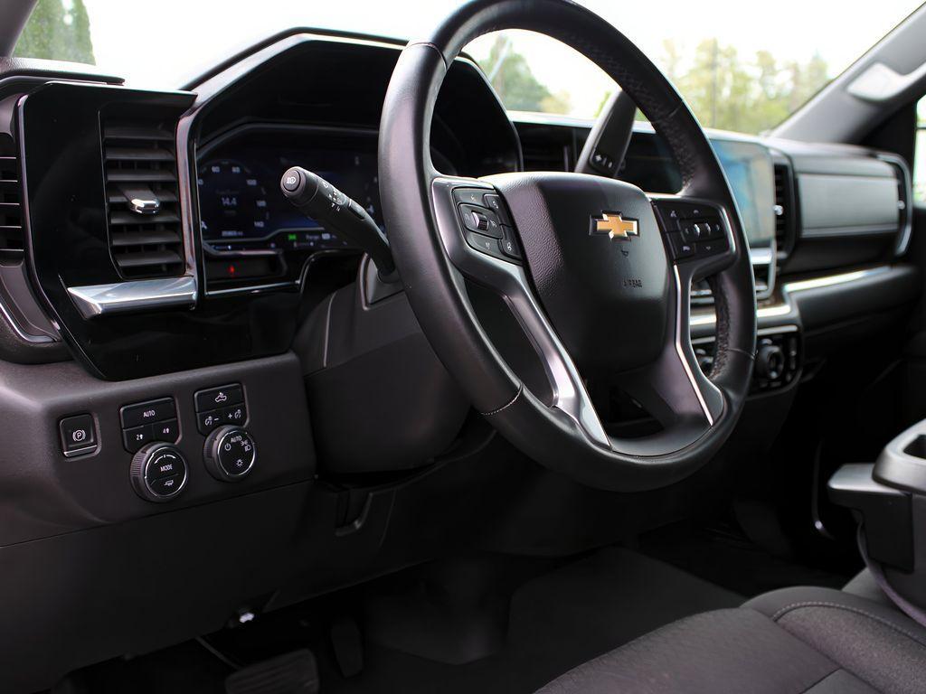 used 2023 Chevrolet Silverado 1500 car, priced at $39,999
