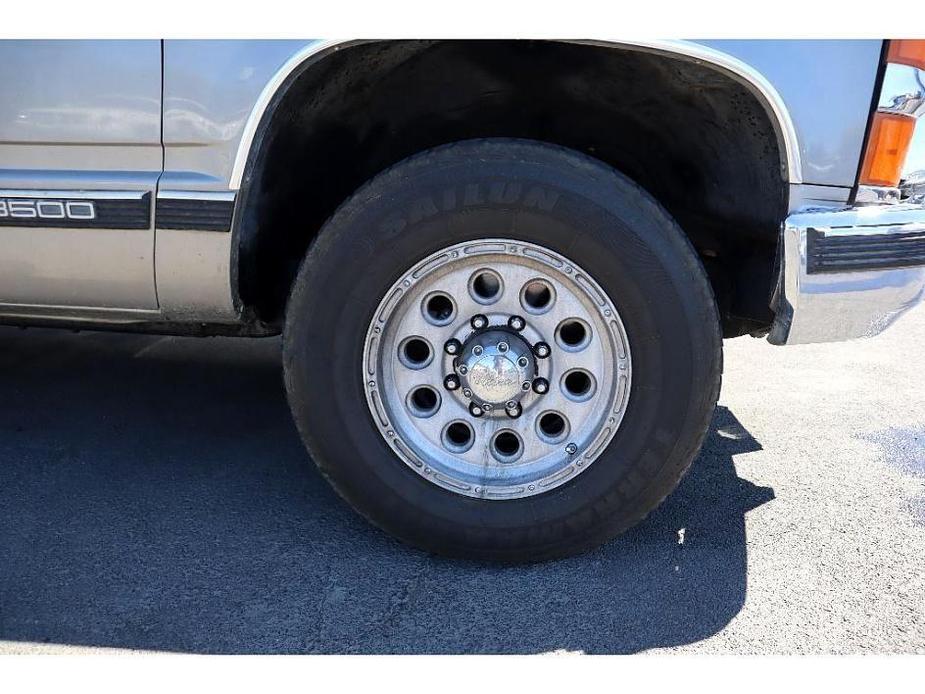 used 2000 Chevrolet Silverado 3500 car, priced at $7,997