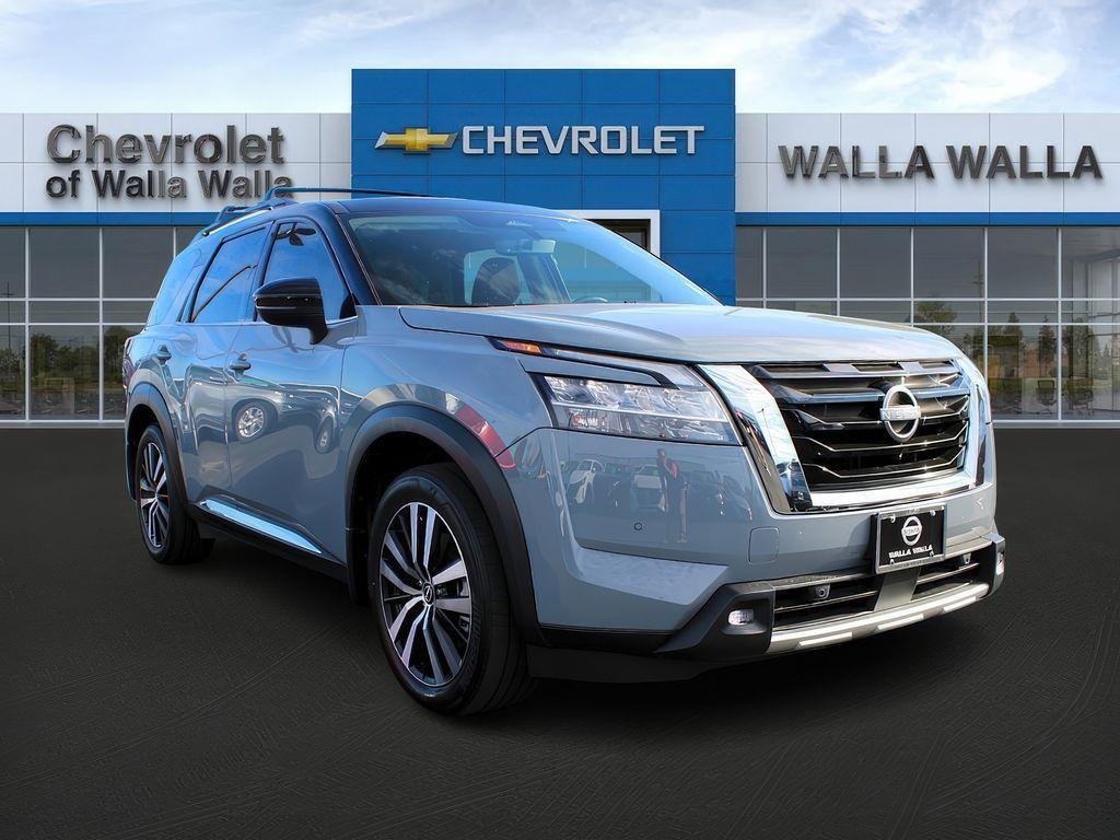 used 2024 Nissan Pathfinder car, priced at $40,999