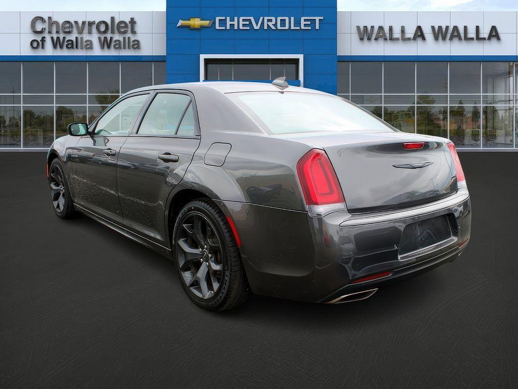 used 2022 Chrysler 300 car, priced at $25,897