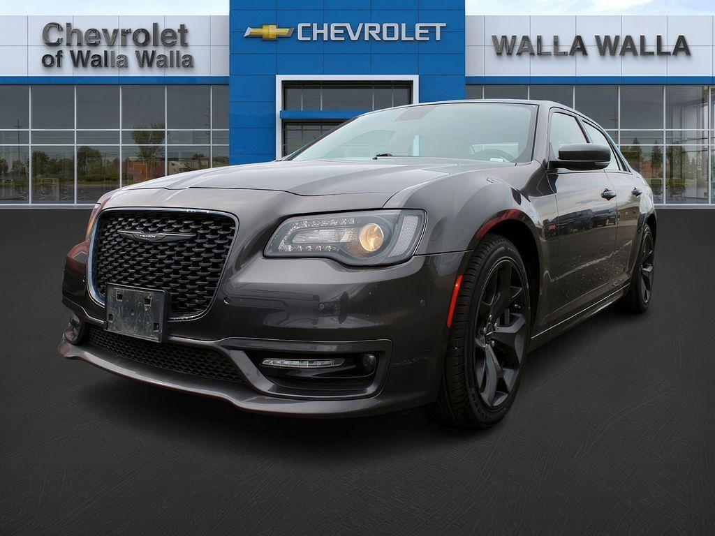 used 2022 Chrysler 300 car, priced at $25,897