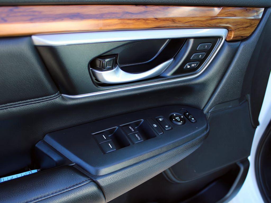 used 2020 Honda CR-V Hybrid car, priced at $25,697