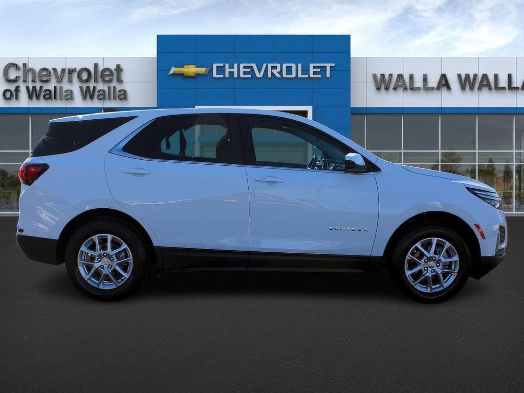 used 2022 Chevrolet Equinox car, priced at $21,199