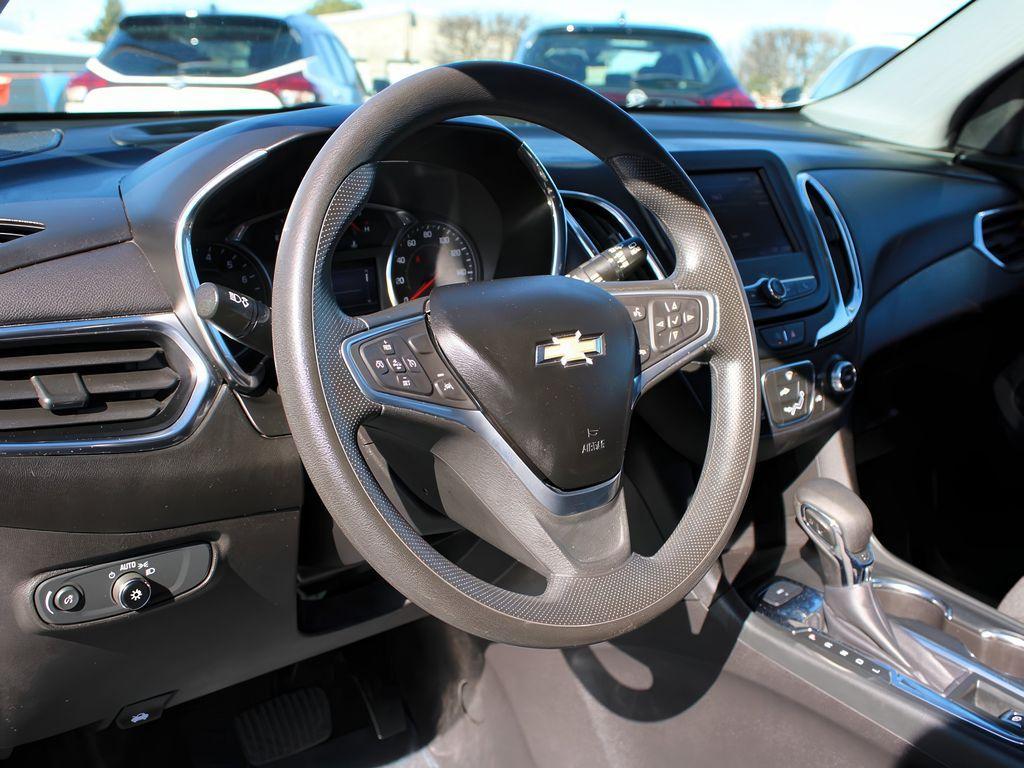 used 2022 Chevrolet Equinox car, priced at $21,199