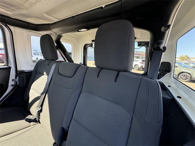 used 2020 Jeep Wrangler Unlimited car, priced at $27,400