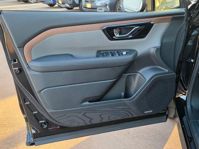 new 2025 Subaru Forester car, priced at $38,999