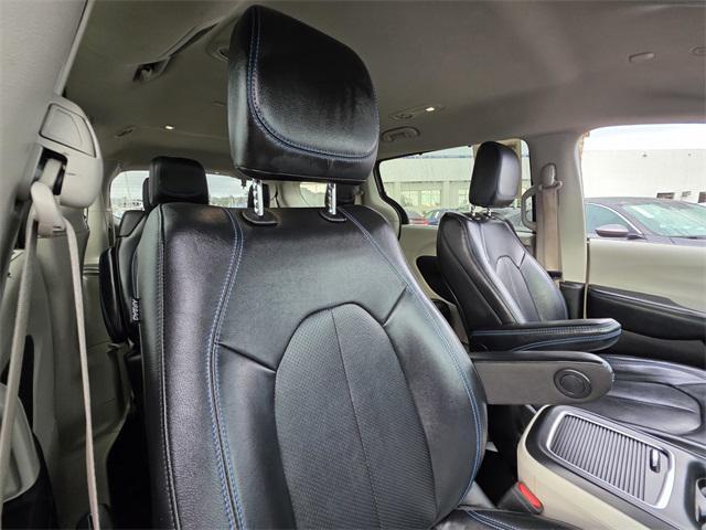 used 2021 Chrysler Pacifica car, priced at $18,500
