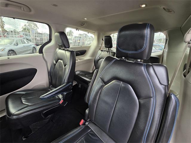 used 2021 Chrysler Pacifica car, priced at $18,500
