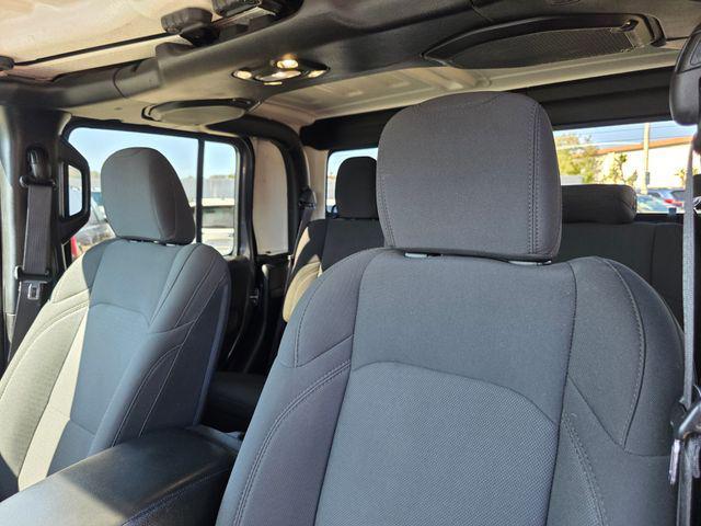 used 2023 Jeep Gladiator car, priced at $28,133