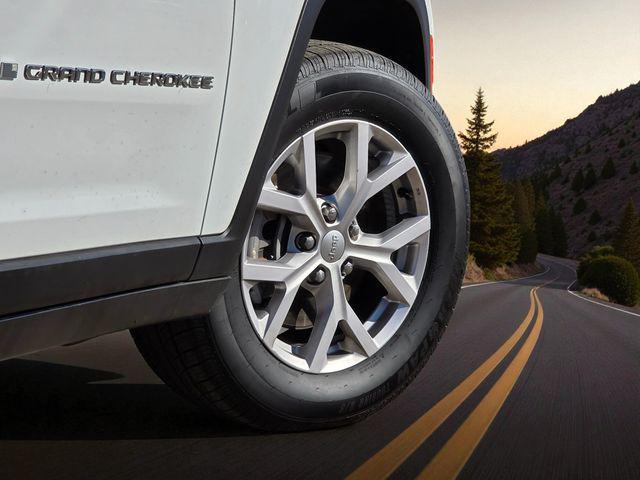 used 2022 Jeep Grand Cherokee L car, priced at $28,110