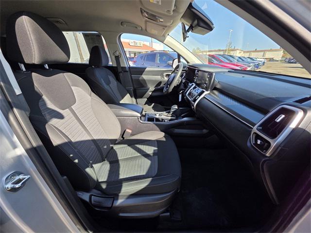 used 2022 Kia Sorento car, priced at $20,899