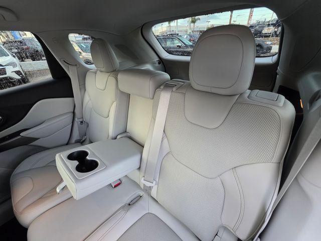 used 2020 Jeep Cherokee car, priced at $18,999