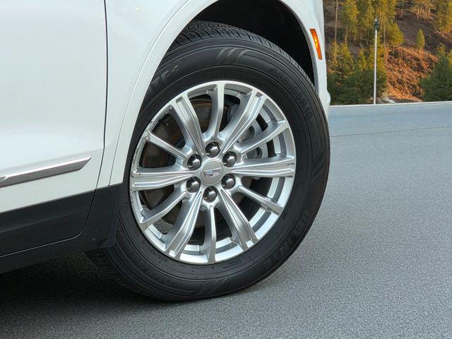 used 2017 Cadillac XT5 car, priced at $17,777