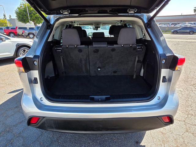 used 2023 Toyota Highlander car, priced at $30,377