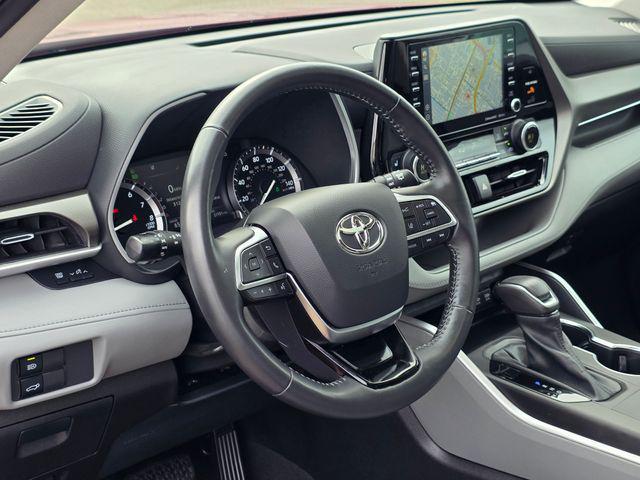 used 2021 Toyota Highlander car, priced at $34,295