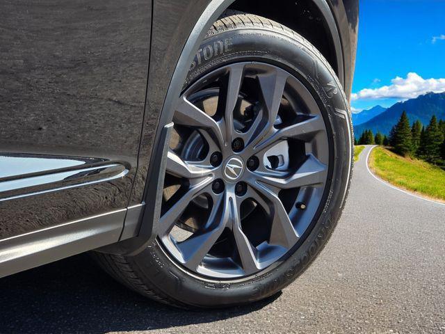 used 2022 Acura MDX car, priced at $43,777