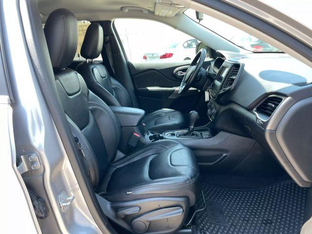used 2019 Jeep Cherokee car, priced at $10,900