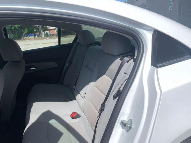 used 2013 Chevrolet Cruze car, priced at $6,200