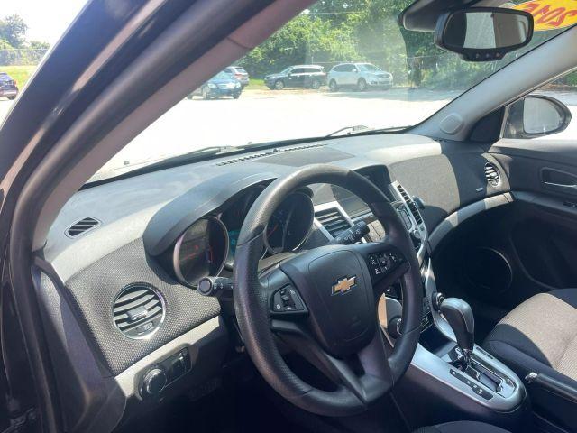 used 2015 Chevrolet Cruze car, priced at $6,200