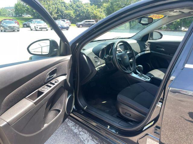 used 2015 Chevrolet Cruze car, priced at $6,200