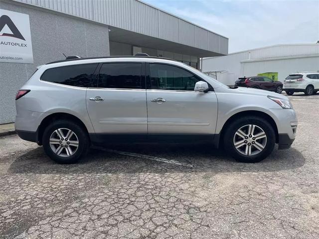 used 2015 Chevrolet Traverse car, priced at $9,400